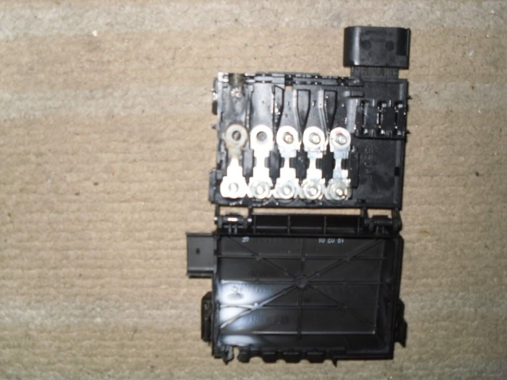 Battery issues, Fuse Box melting Skoda Octavia Guides BRISKODA